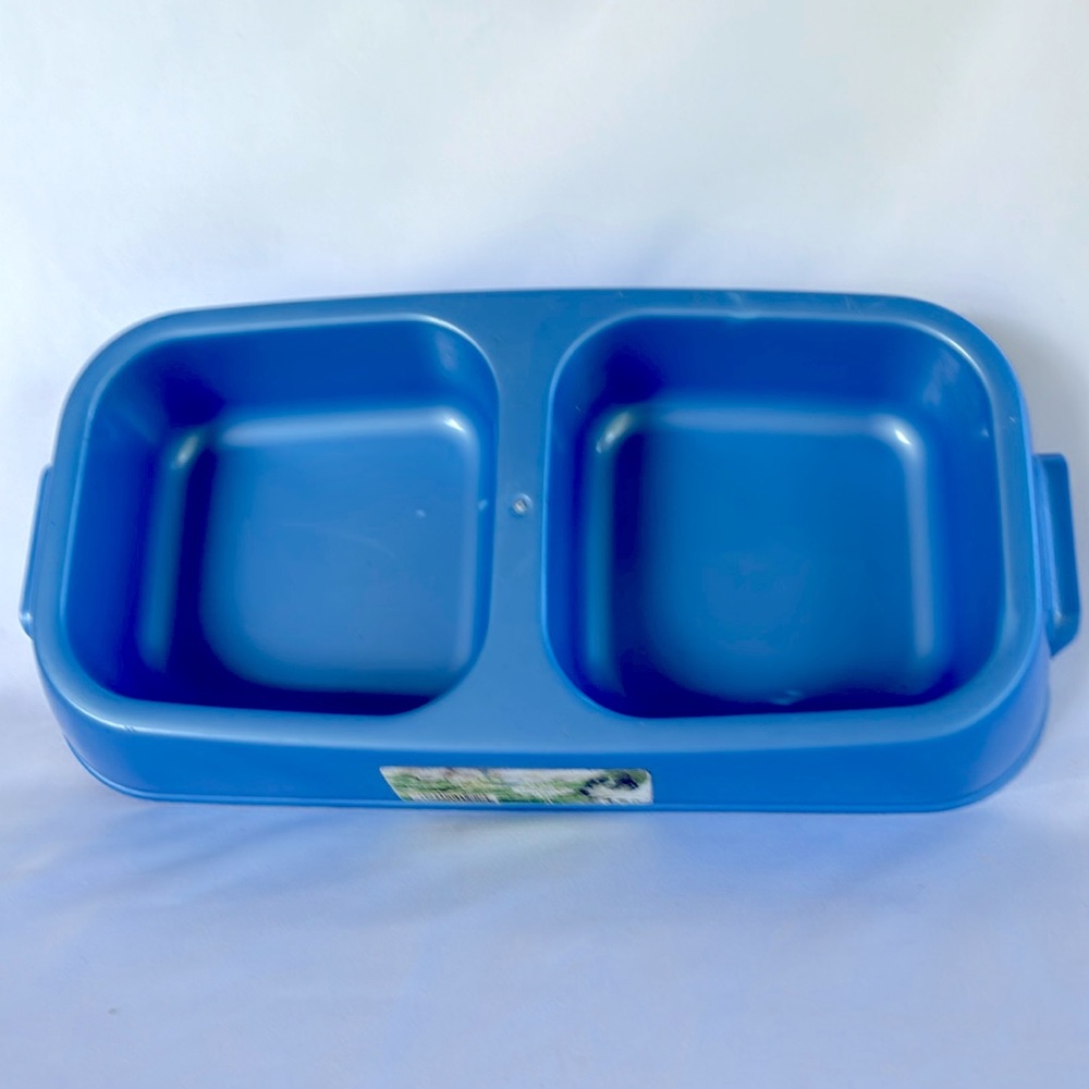 Van Ness Pet Lightweight Medium Double Dish Feeder For Cats And Dogs, 42 OZ,Blue
